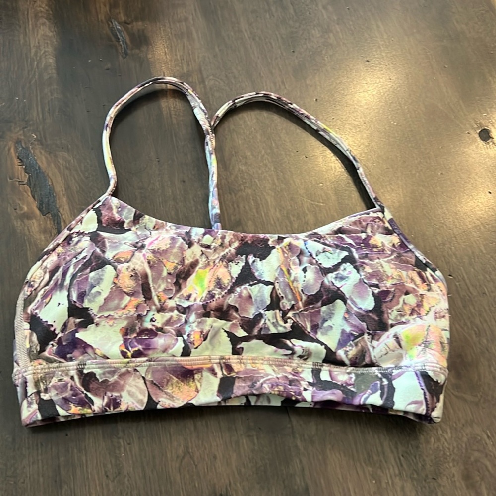 Lululemon sports bra size 2